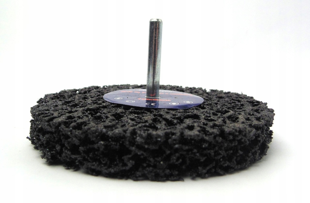 TARCZA ŚCIERNA NA TRZPIENIU Z WŁÓKNINY 150mm WŁOS MURZYNA 5szt.